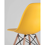 Пластиковый стул на ножках из массива бука Eames Yellow варинант исполнения - 3 | Loft Concept в Липецке