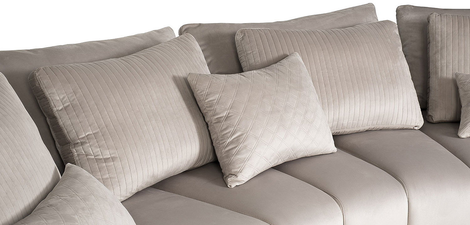 Диван Brody Grande cream sofa Диван Brody Grande cream sofa - Loft-Concept в Липецке