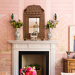 Обои ручная роспись Jharokha Arches Original colourway on pink painted Xuan paper варинант исполнения - 4 | Loft Concept в Липецке