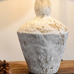 Настольная лампа с керамическим фактурным основанием и тканевым абажуром Eastern Tale варинант исполнения - 4 | Loft Concept в Липецке