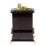 Часы настольные с декором в виде льва из натурального камня Нефрит Lion Stone Clock варинант исполнения - 4 | Loft Concept в Липецке