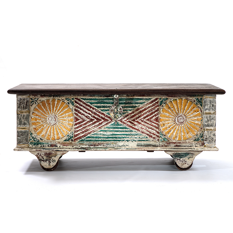 Сундук резной Advaith Carved Antique Chest Бежевый Мульти Коричневый в Липецке | Loft Concept 
