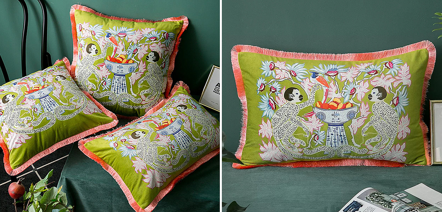 Декоративная подушка Two Monkeys on Green Long Cushion Декоративная подушка Two Monkeys on Green Long Cushion - Loft-Concept в Липецке